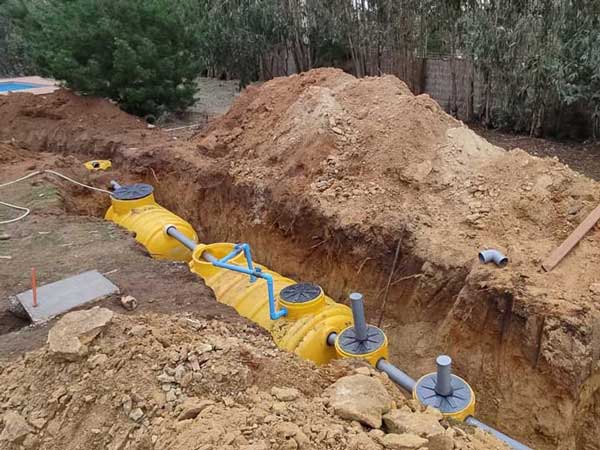 Instalación de una planta de tratamiento de aguas servidas domiciliaria en Valparaíso